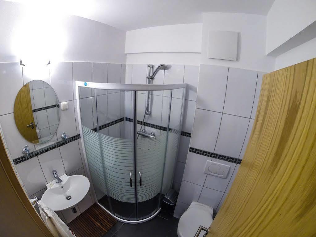 Отель Ametist Casa Leului Нэводари Экстерьер фото